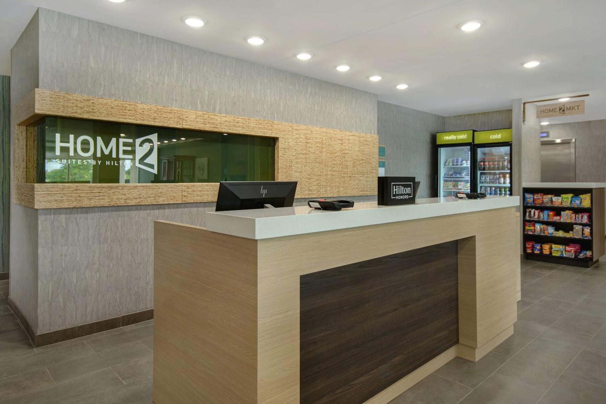 Home2 Suites By Hilton Grand Rapids Airport 켄트우드 외부 사진
